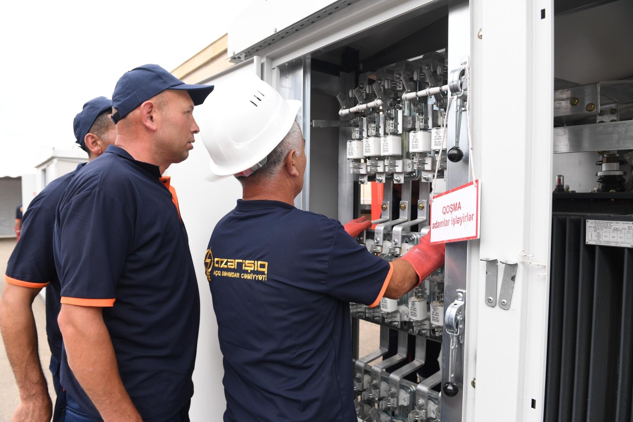 “Azərişığ”ın təşkil etdiyi Peşə Ustalığı Yarışlarının Gəncədə növbəti regional turu keçirilib - FOTOLAR